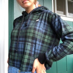 Plaid cropped hoodie !